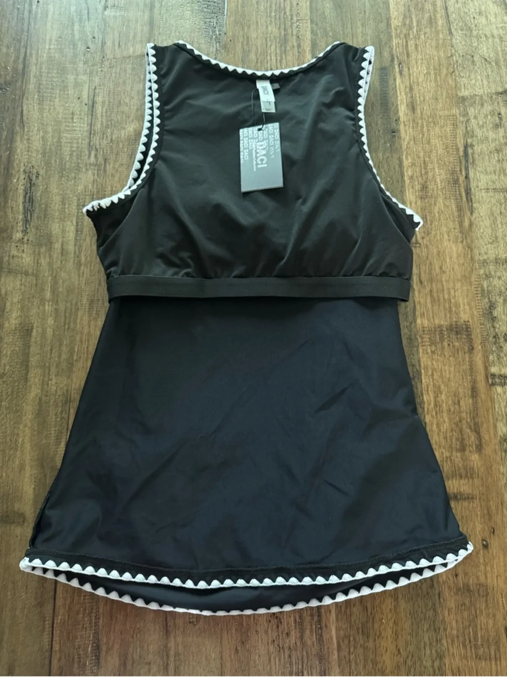 NWT Daci Black Tankini Top White Trim Scalloped Edge Size Small - Picture 10 of 13
